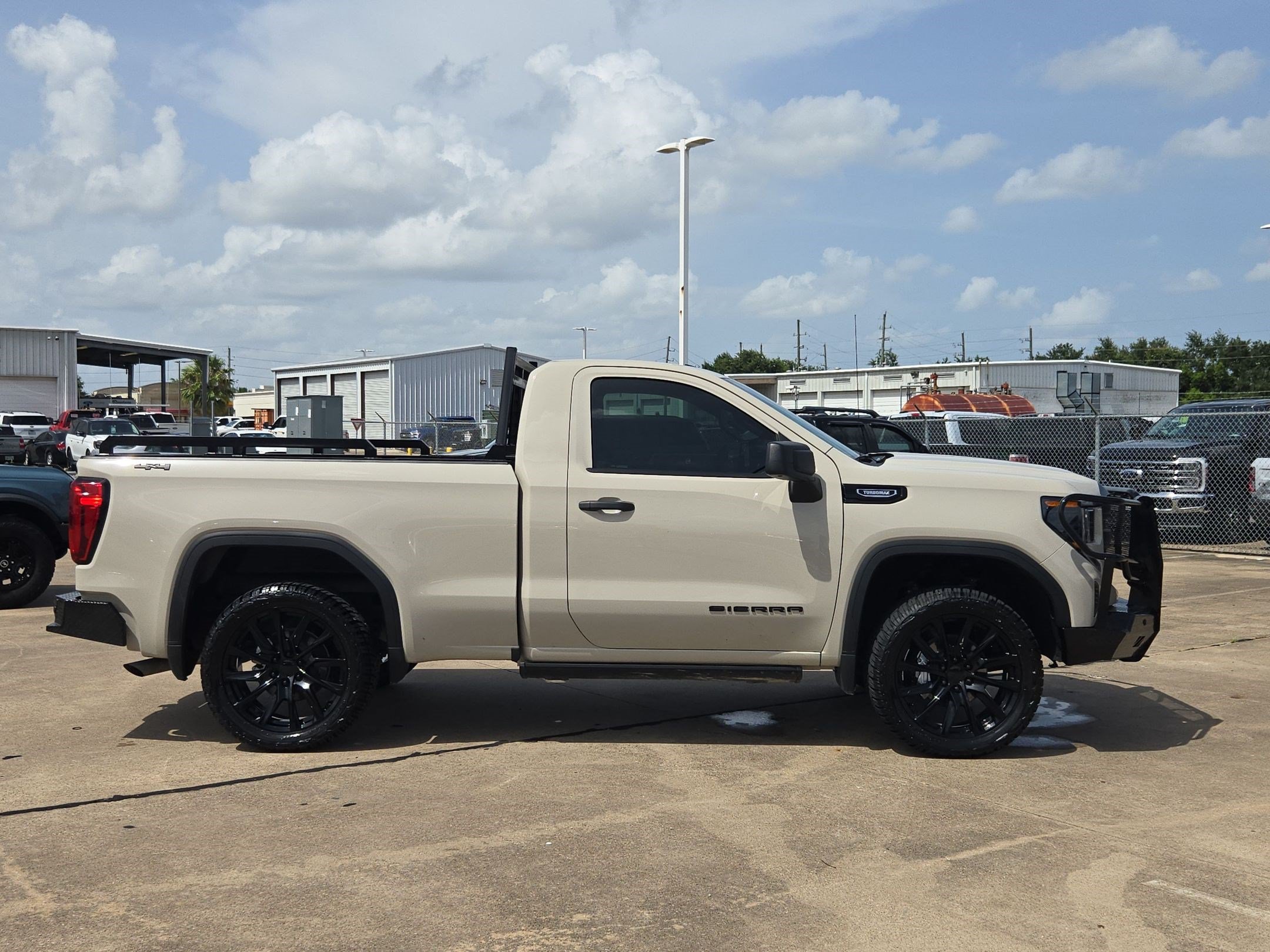 Used 2026 GMC Sierra 1500 Pro w/ Pro Value Package AWD/4WD image 2