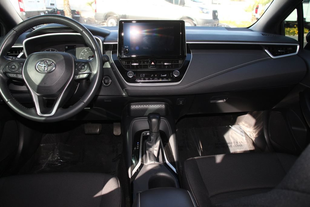 Used 2025 Toyota Corolla SE FWD image 19