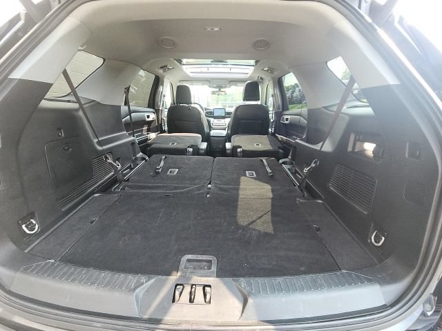 Certified 2023 Ford Explorer XLT w/ Equipment Group 202A AWD/4WD image 22