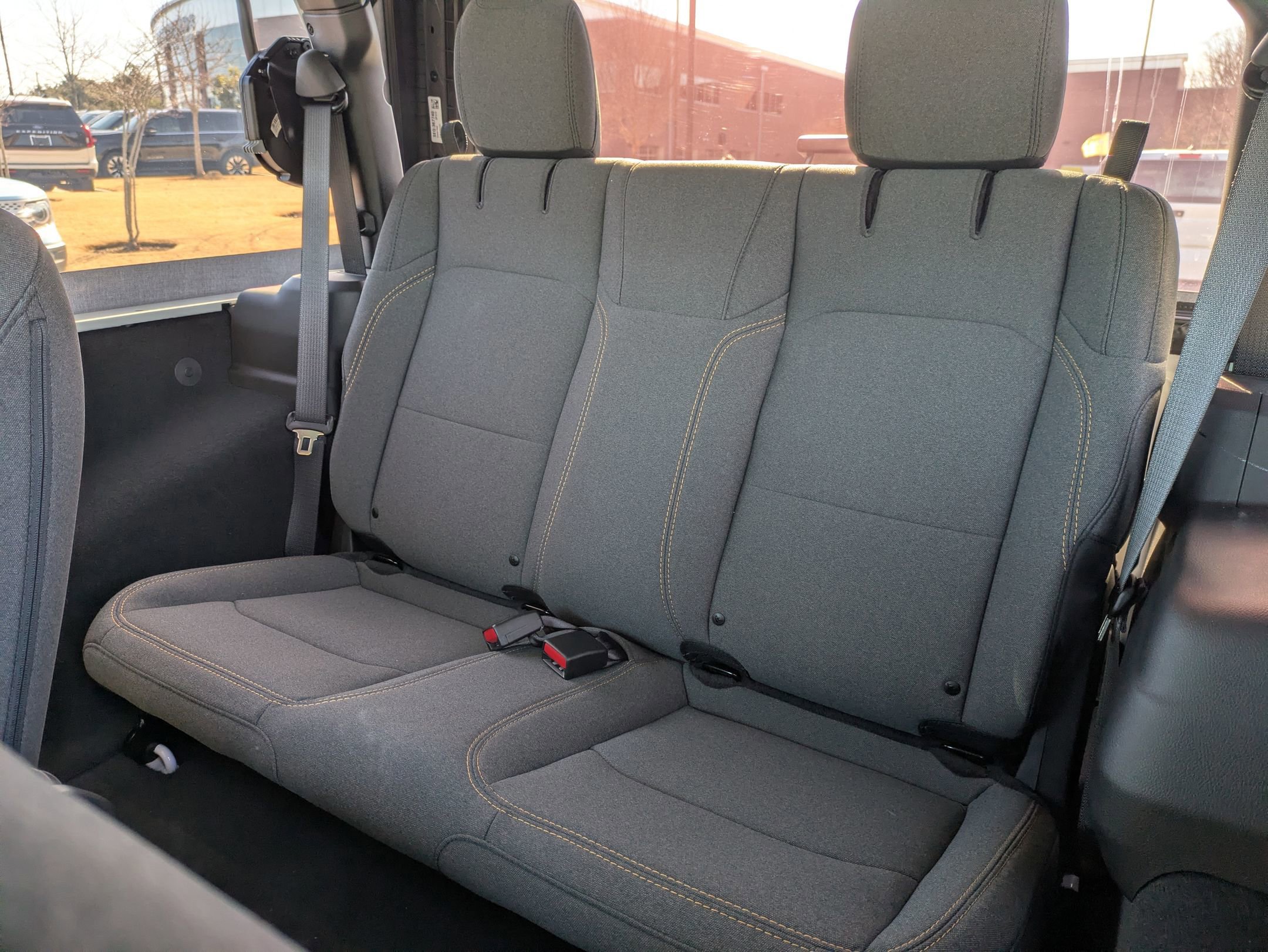 Used 2025 Jeep Wrangler Sport image 28