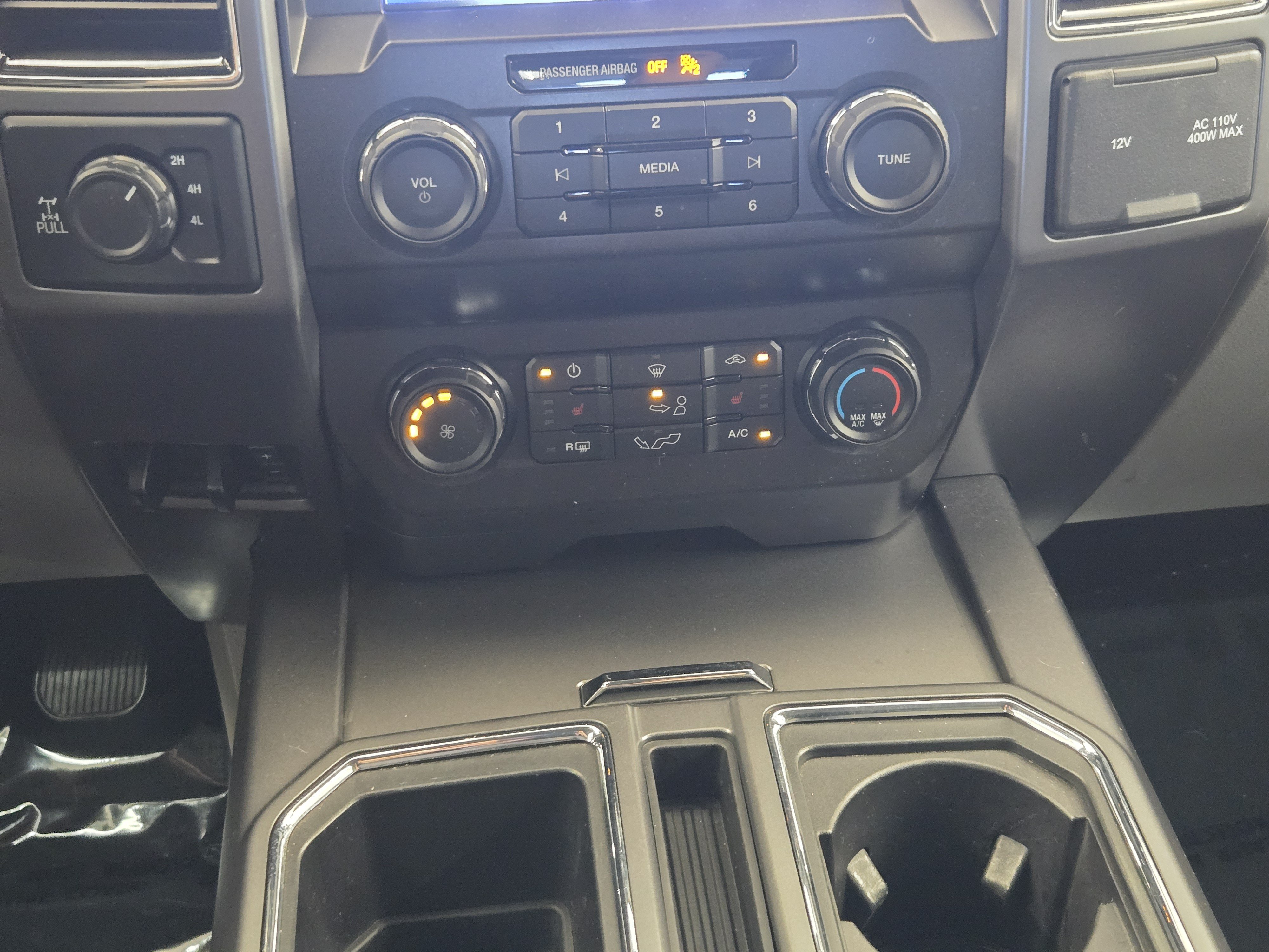 Certified 2020 Ford F150 XLT w/ Equipment Group 302A Luxury AWD/4WD image 20