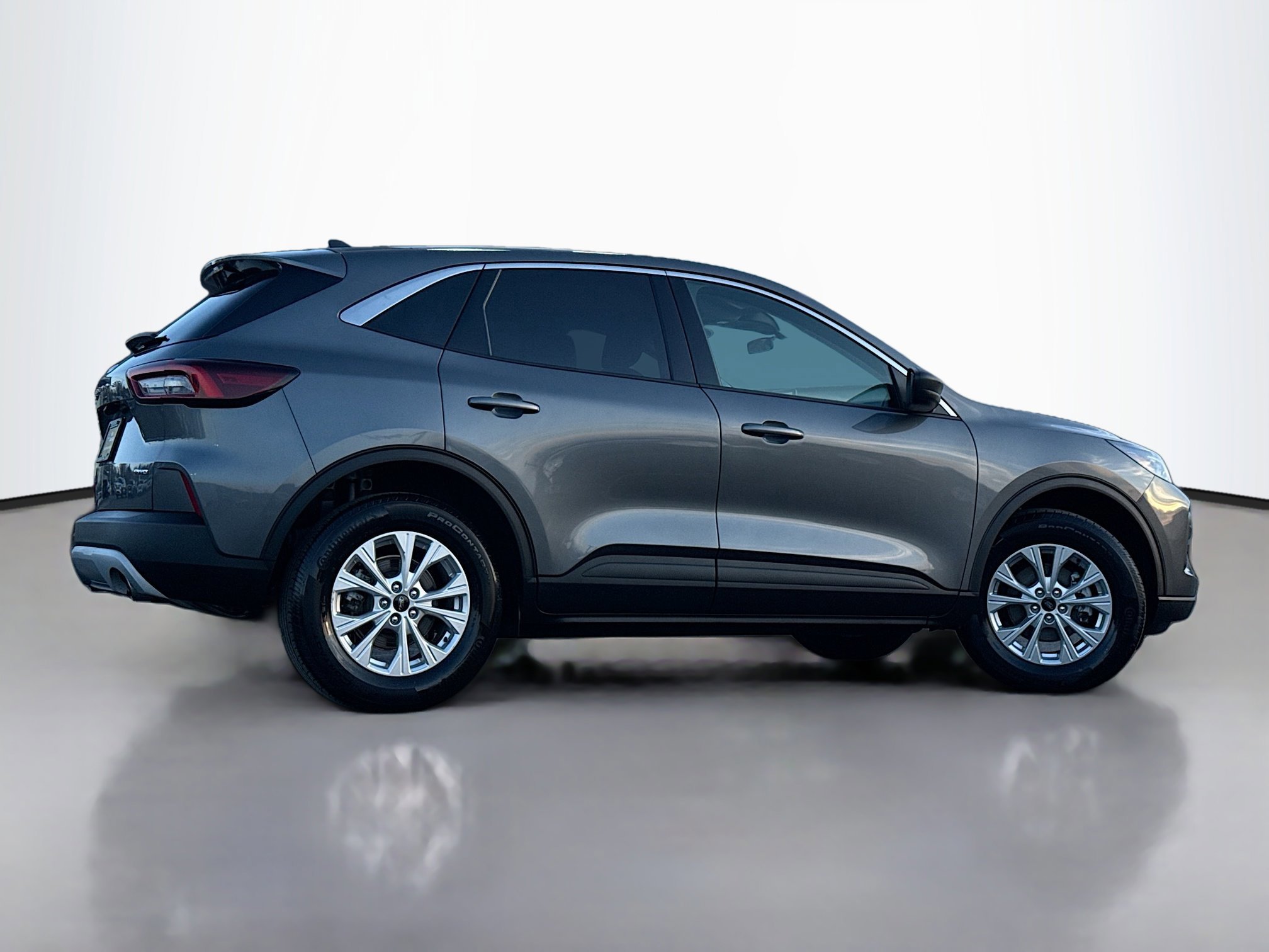 Certified 2023 Ford Escape Active image 3