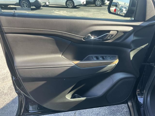 Used 2023 GMC Acadia SLE FWD image 19