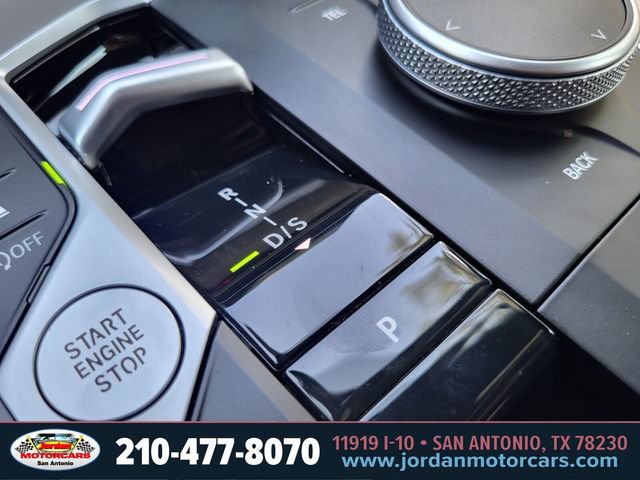 Used 2026 BMW 330i xDrive Sedan AWD/4WD image 25