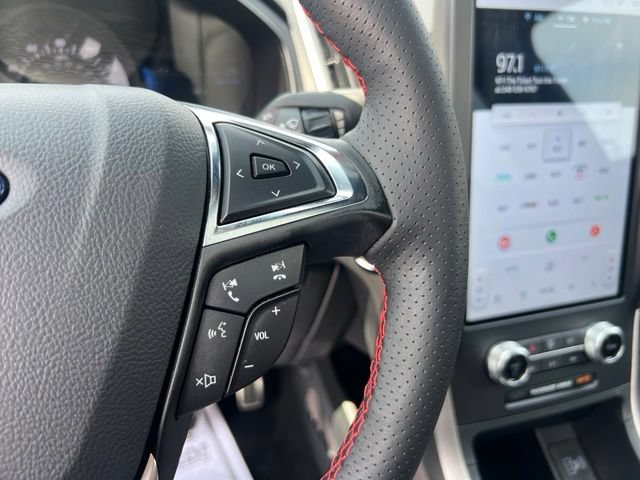 Certified 2024 Ford Edge ST-Line AWD/4WD image 10