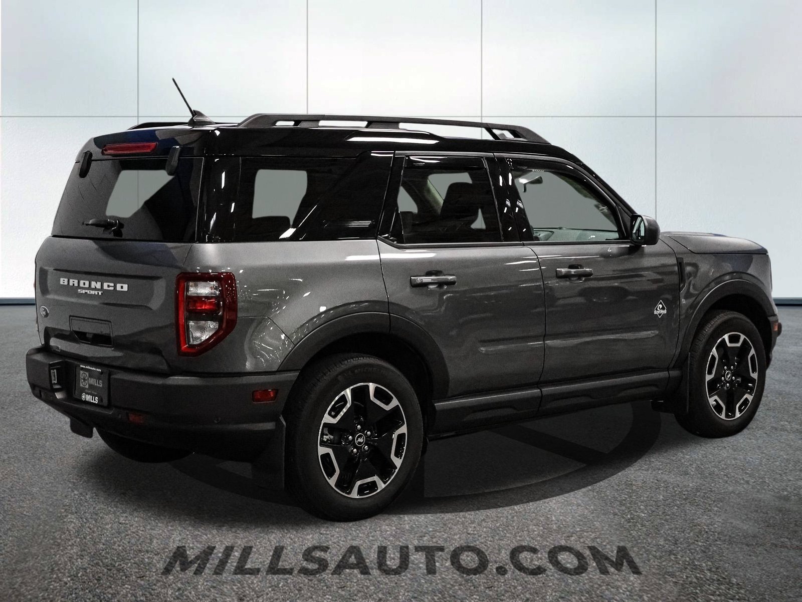 Certified 2024 Ford Bronco Sport Outer Banks w/ Tech Package AWD/4WD image 8