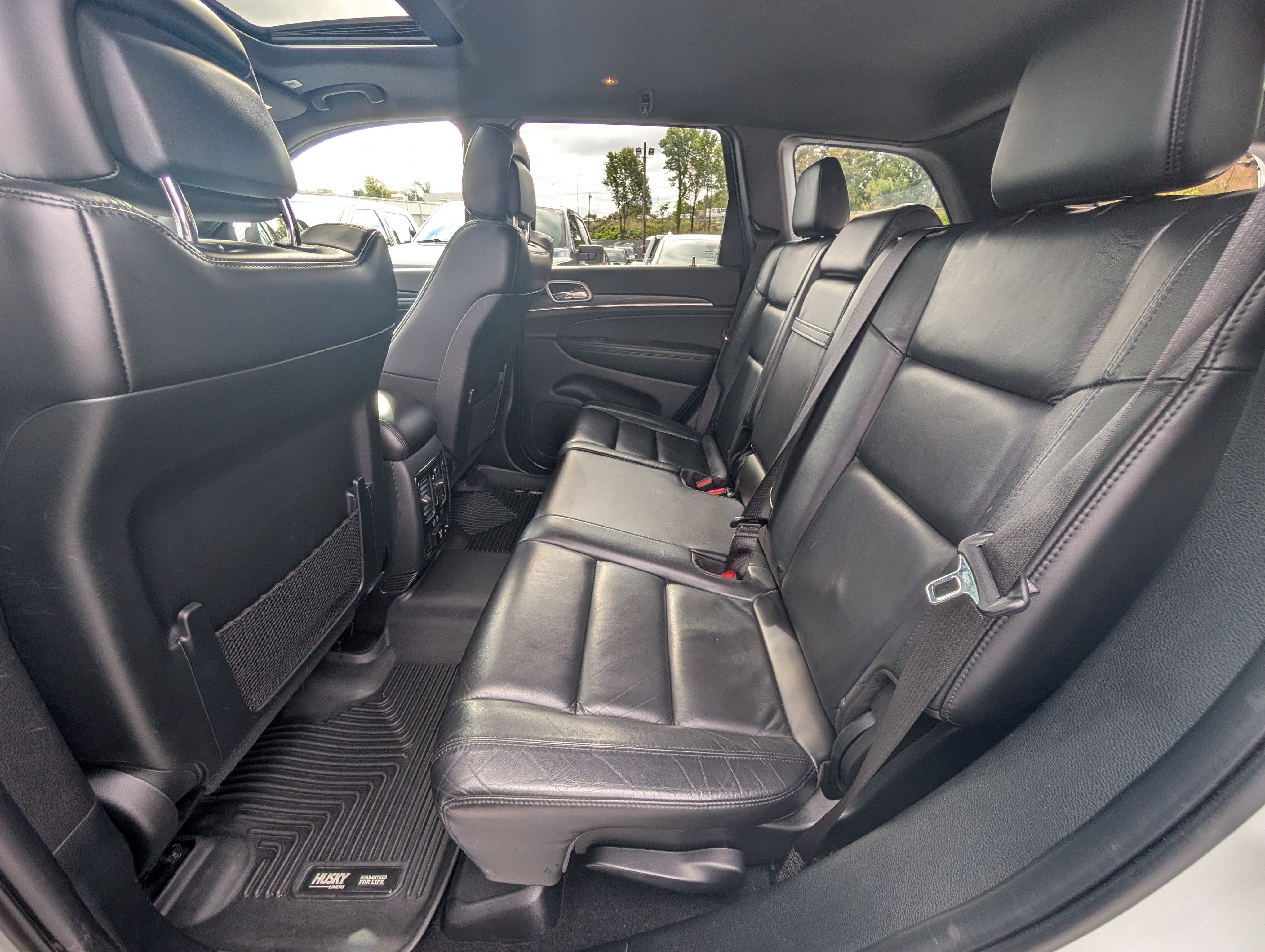 Used 2020 Jeep Grand Cherokee Limited AWD/4WD image 16