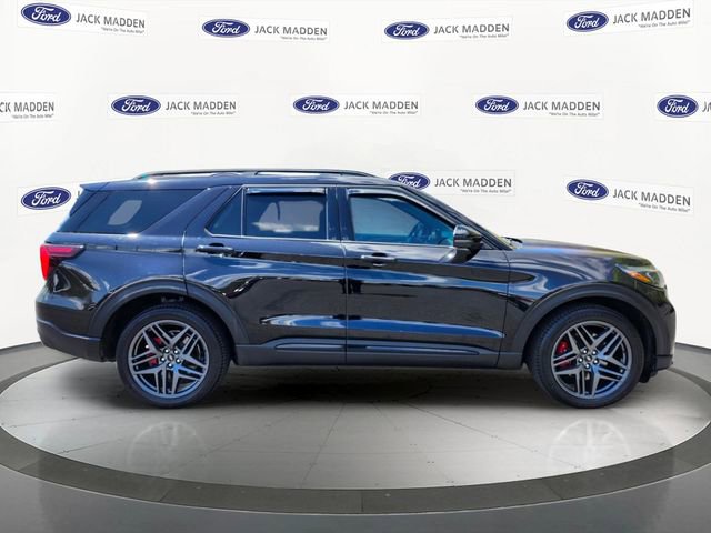 Certified 2025 Ford Explorer ST AWD/4WD image 6