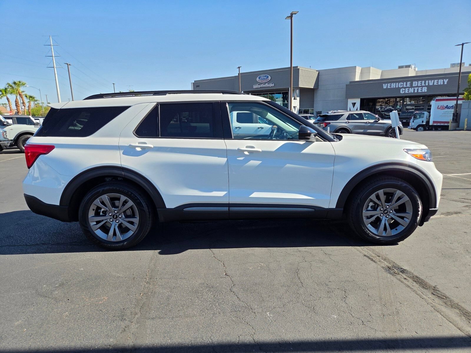 Certified 2023 Ford Explorer XLT w/ Equipment Group 202A RWD image 7
