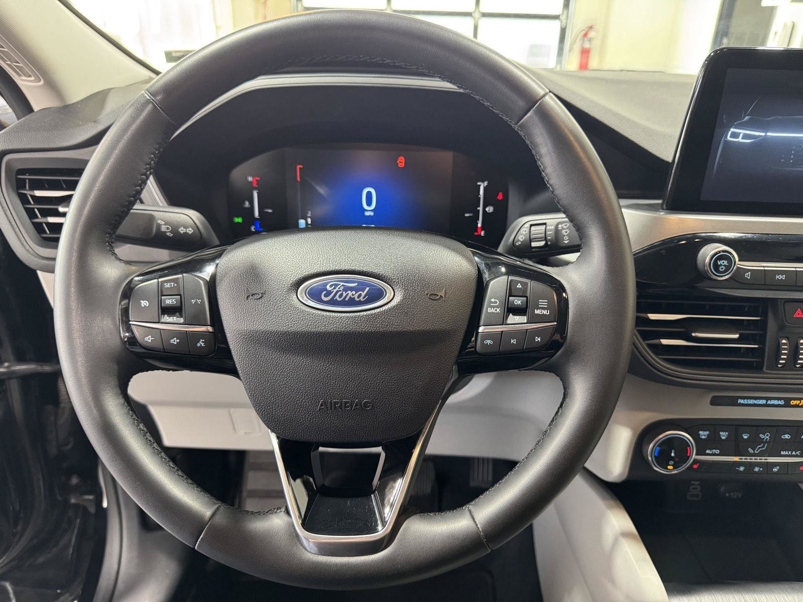 Certified 2025 Ford Escape Active w/ Cold Weather Package FWD image 12
