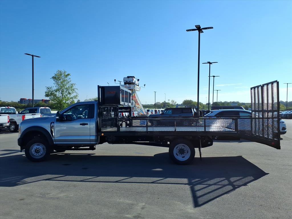 Certified 2023 Ford F550 4x4 Regular Cab Super Duty image 2