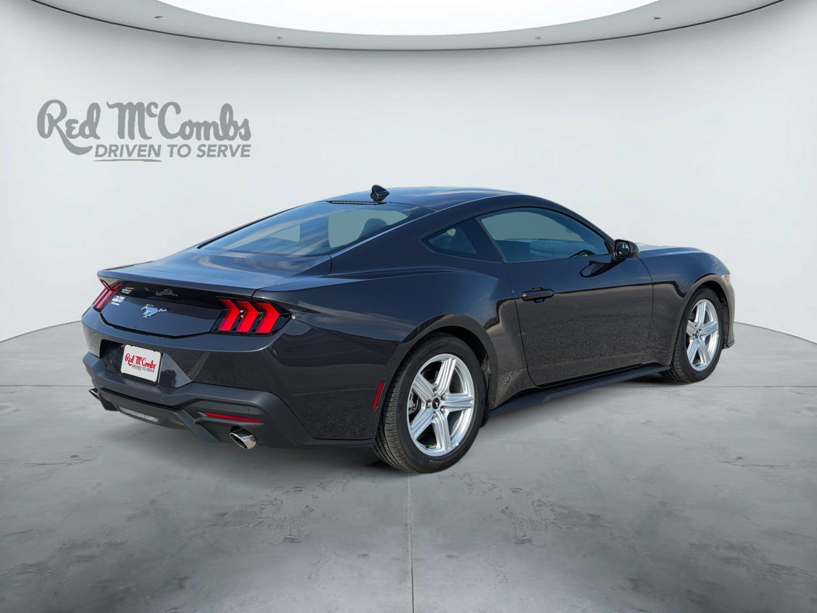 Certified 2024 Ford Mustang Coupe RWD image 5