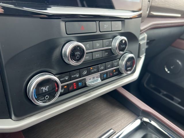 Certified 2023 Ford Expedition Limited image 17