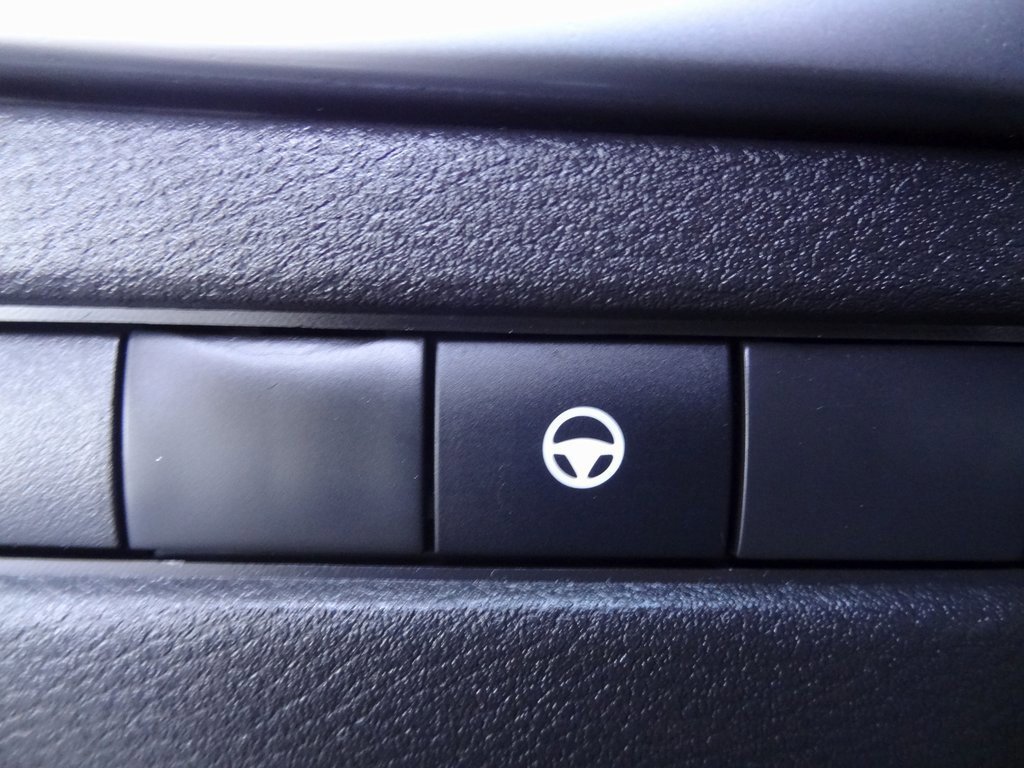 Used 2023 Nissan Rogue SV image 19