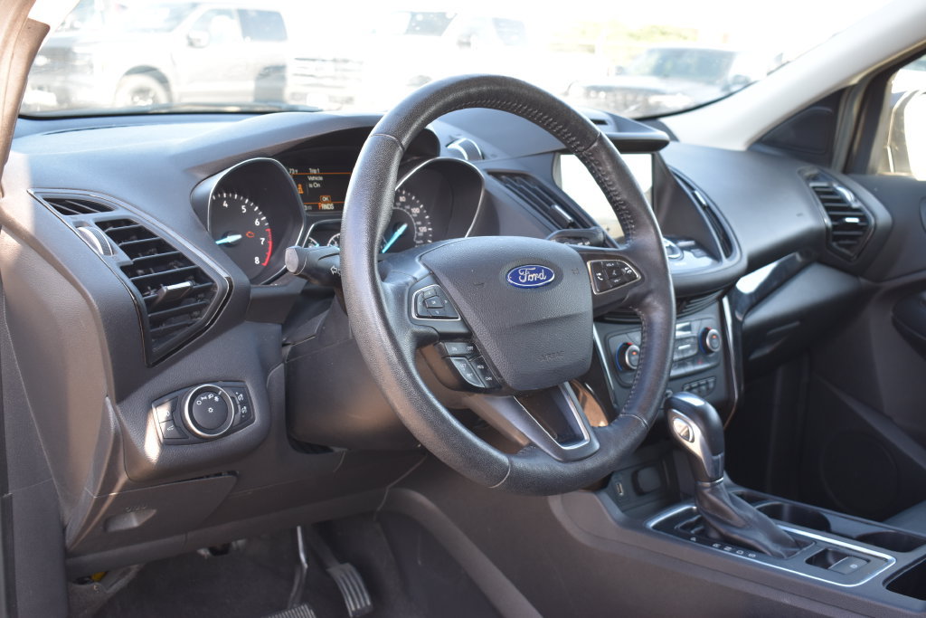 Certified 2018 Ford Escape Titanium FWD image 9