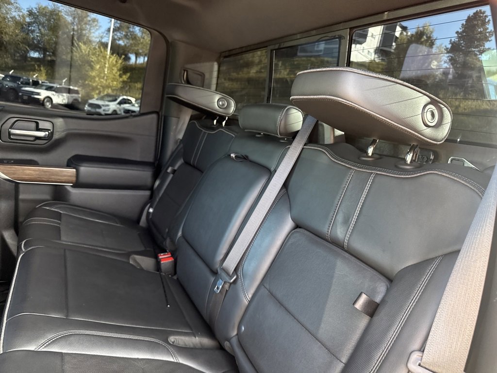 Used 2020 Chevrolet Silverado 1500 High Country w/ Technology Package image 18