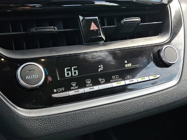 Used 2024 Toyota Corolla LE FWD image 16