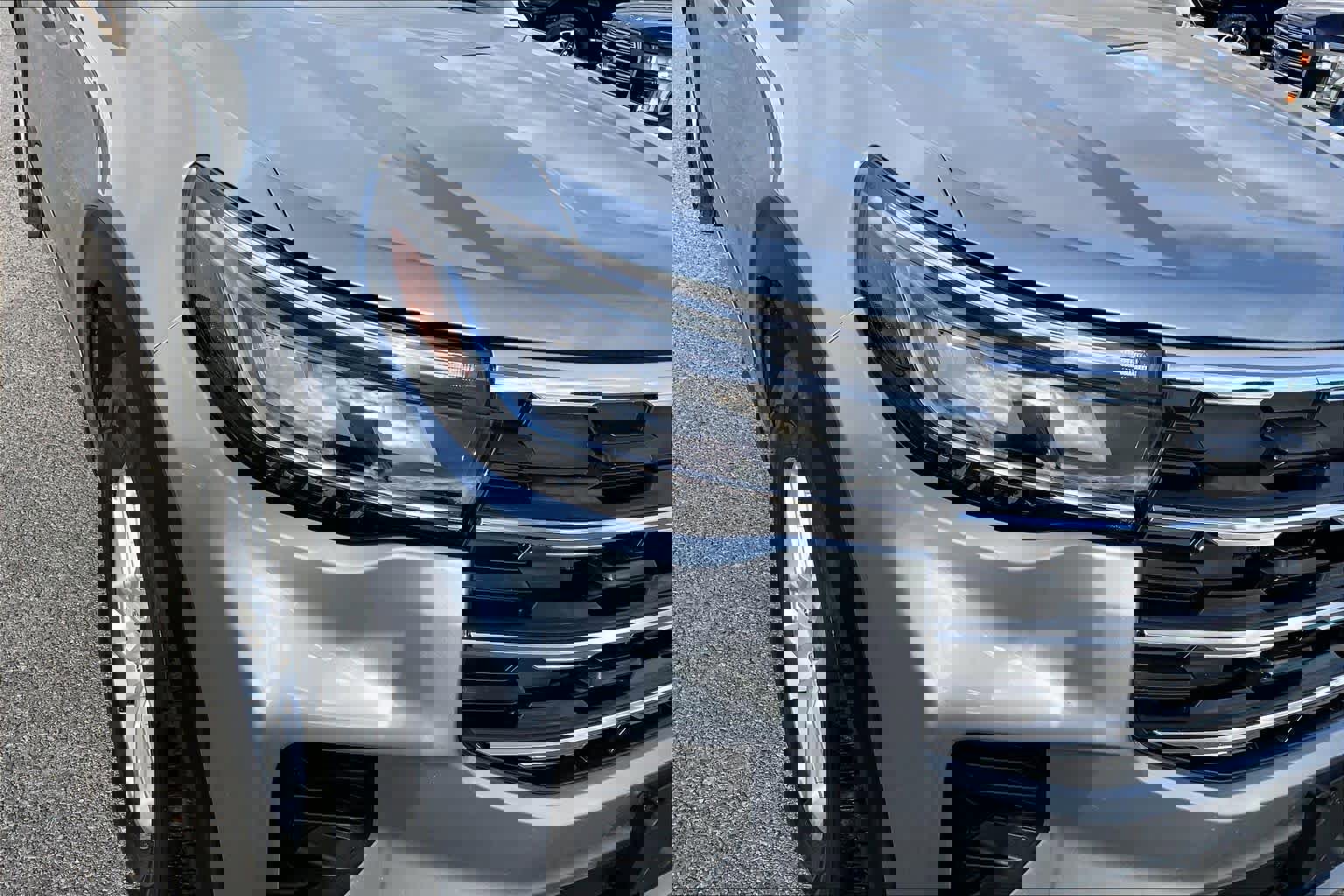 Certified 2025 Ford Explorer Active image 27