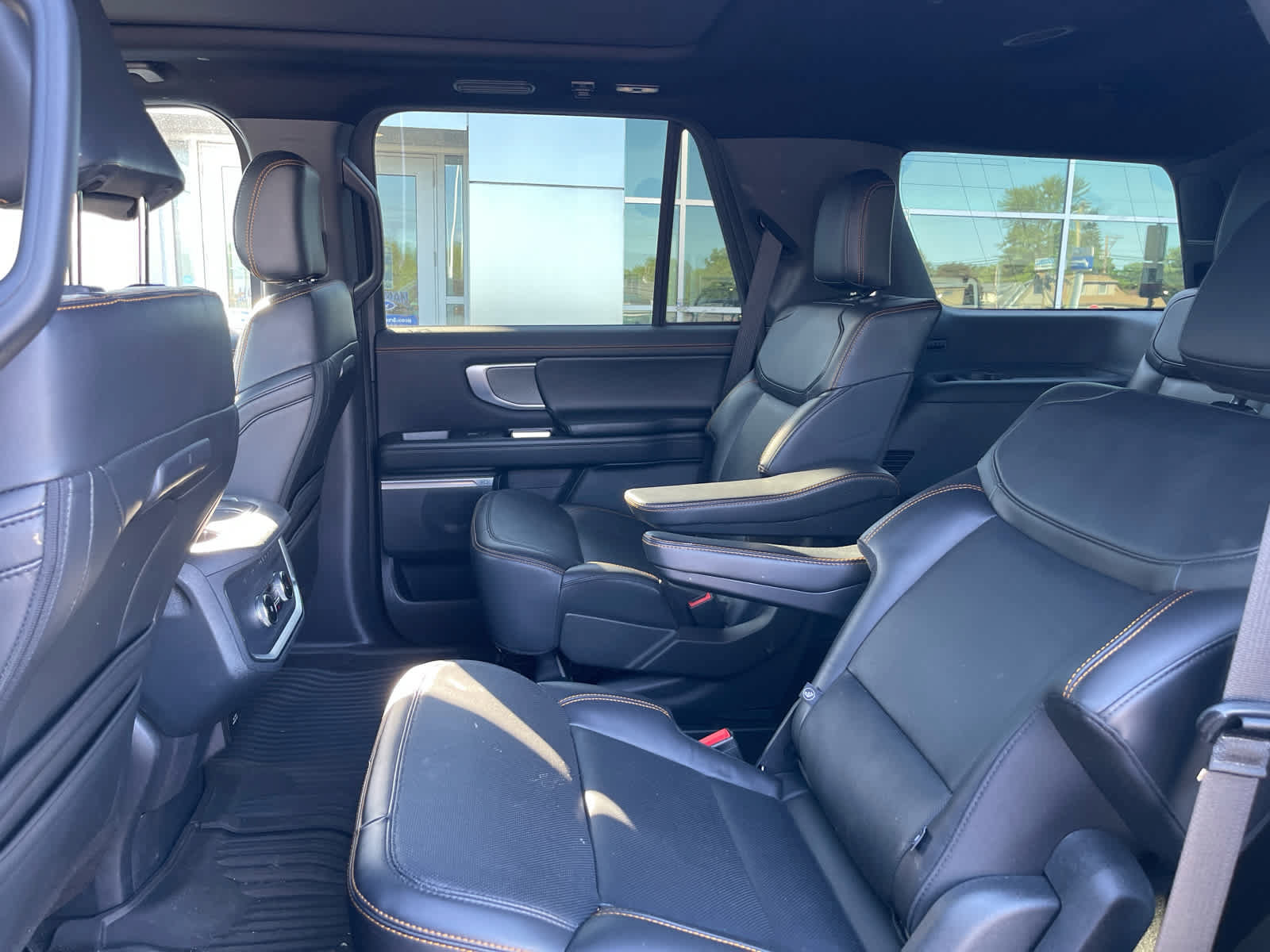 Certified 2025 Ford Expedition Tremor AWD/4WD image 10