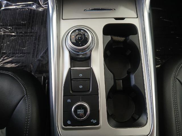 Certified 2023 Ford Explorer XLT w/ Equipment Group 202A image 16