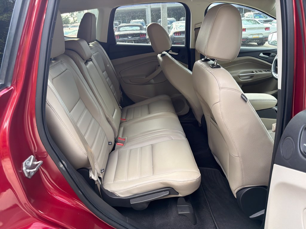 Certified 2017 Ford Escape Titanium FWD image 28
