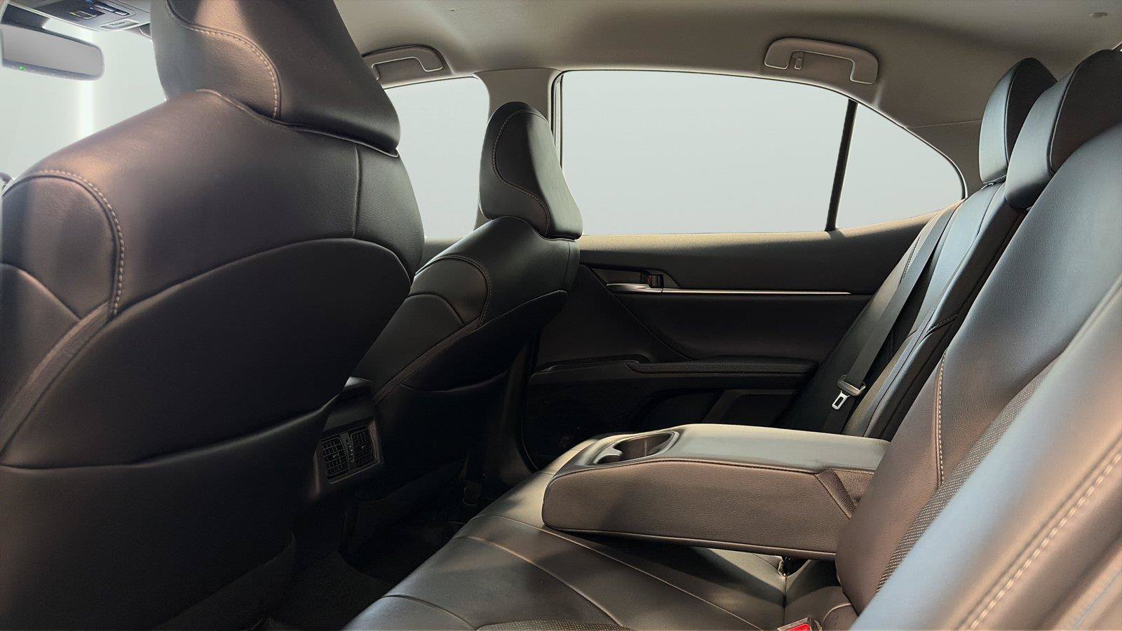 Used 2024 Toyota Camry XSE FWD image 17