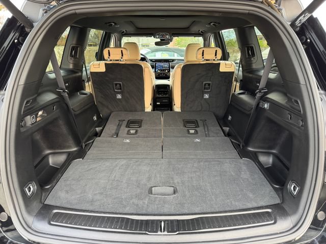 Used 2023 Jeep Grand Cherokee L Limited AWD/4WD image 19