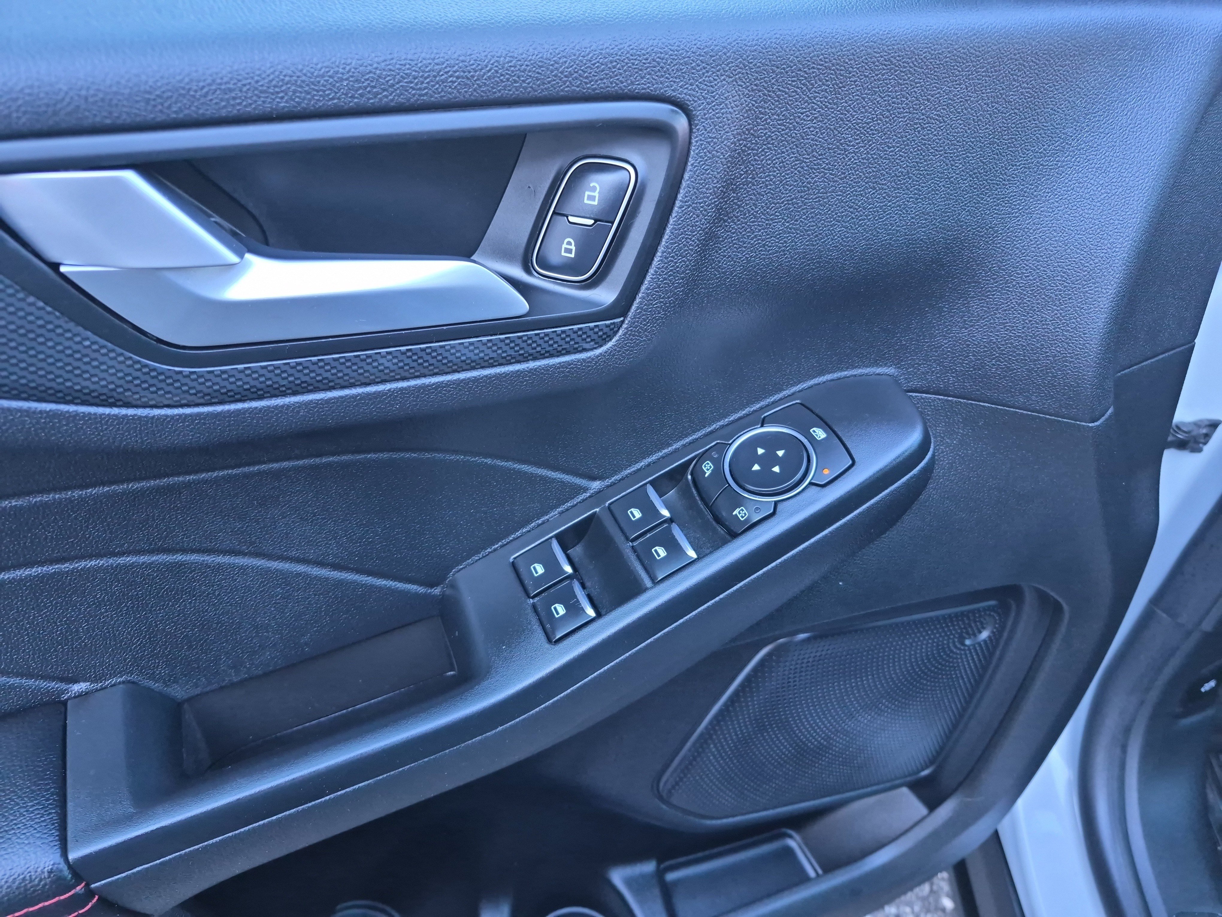 Certified 2025 Ford Escape ST-Line w/ Tech Pack #1 image 11