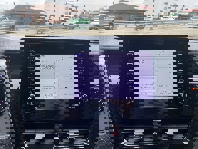 Used 2022 Toyota Camry SE image 15