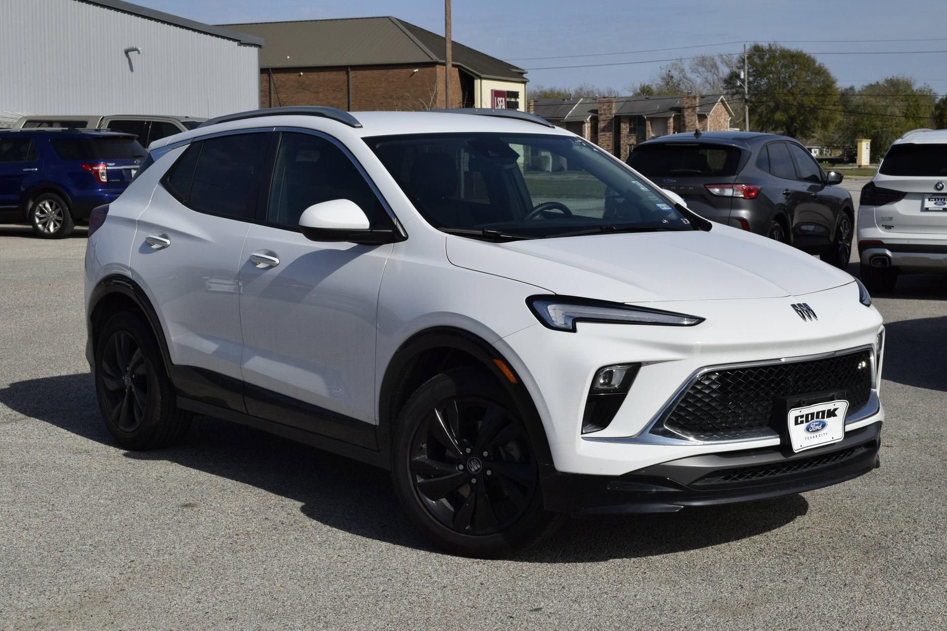 Used 2024 Buick Encore GX Sport Touring image 7