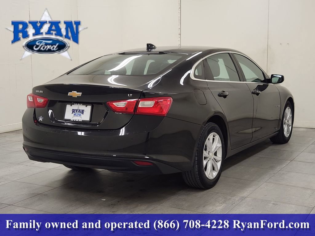 Used 2024 Chevrolet Malibu LT image 3