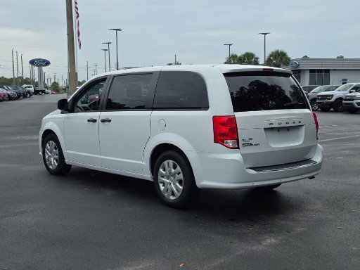 Used 2020 Dodge Grand Caravan SE w/ UConnect Hands-Free Group FWD image 13