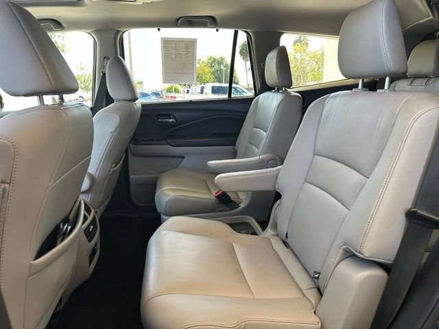 Used 2019 Honda Pilot Touring image 15