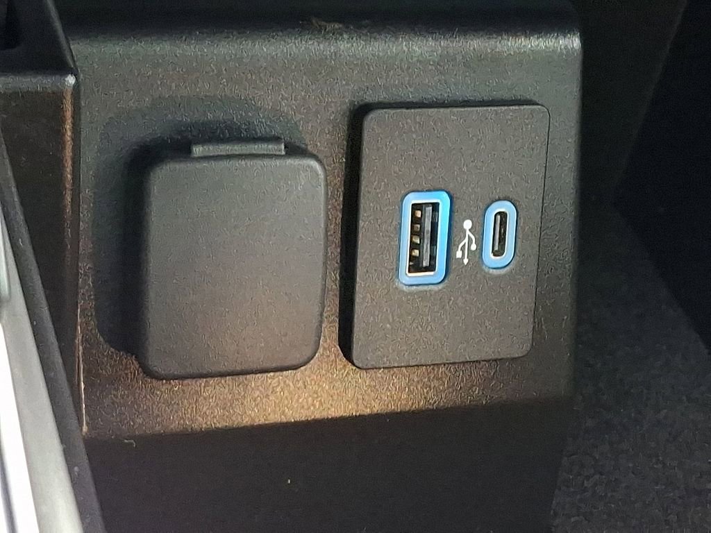 Certified 2022 Ford Explorer Limited w/ Hybrid Equipment Group 310A image 26