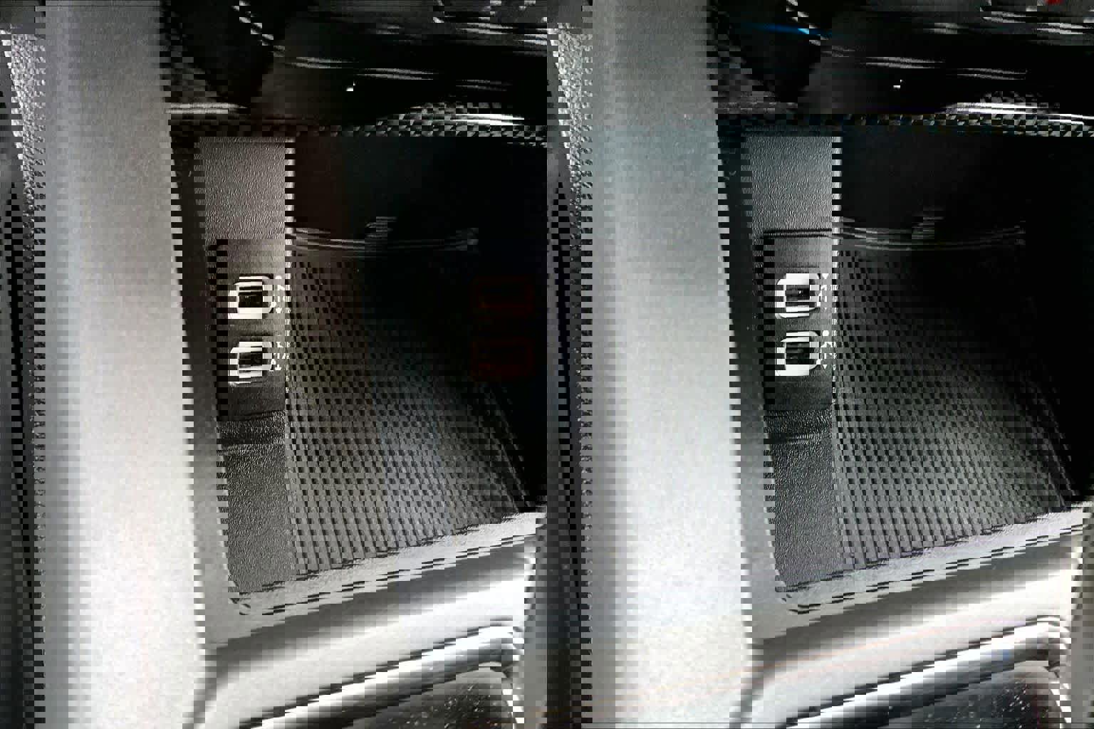 Certified 2019 Ford F150 Raptor w/ Equipment Group 802A Luxury image 30