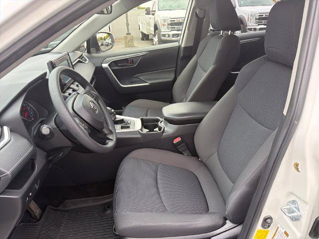 Used 2019 Toyota RAV4 LE w/ All Weather Liner Package AWD/4WD image 9