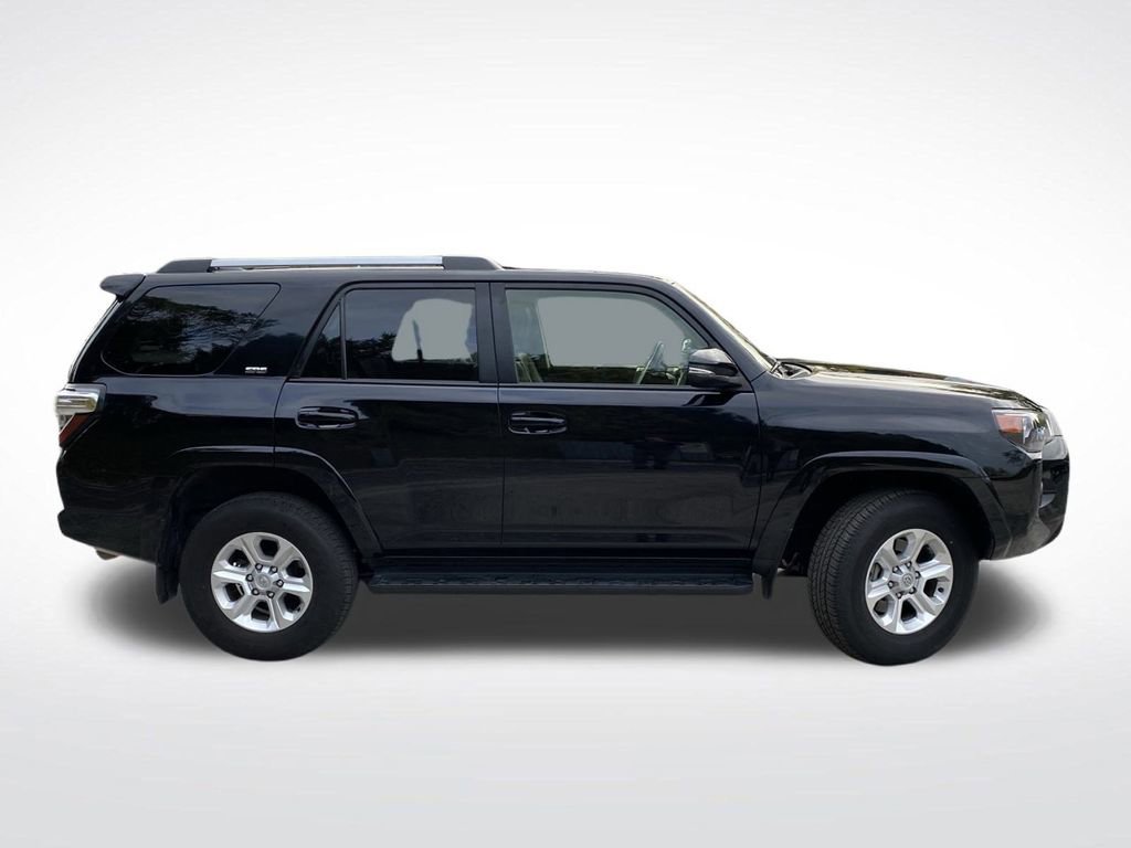 Used 2024 Toyota 4Runner SR5 Premium image 3