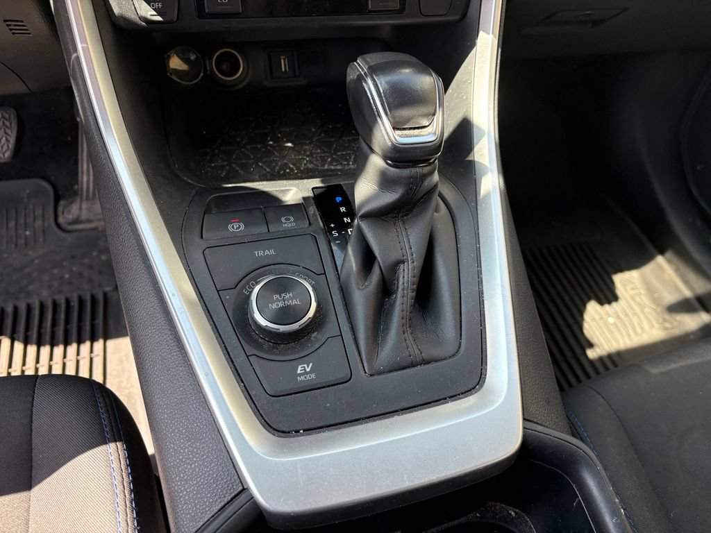 Used 2022 Toyota RAV4 SE w/ Convenience Package AWD/4WD image 24