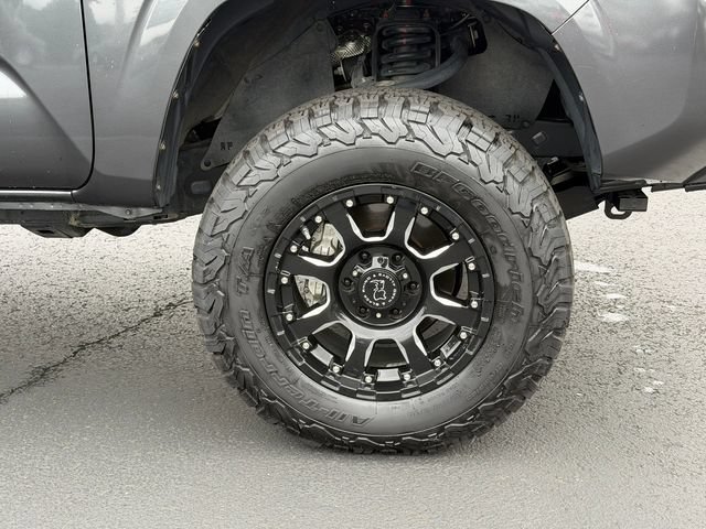 Used 2019 Toyota Tacoma SR w/ SR Convenience Package AWD/4WD image 11