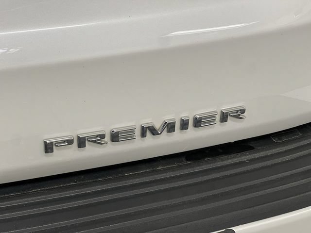Used 2023 Chevrolet Suburban Premier AWD/4WD image 7