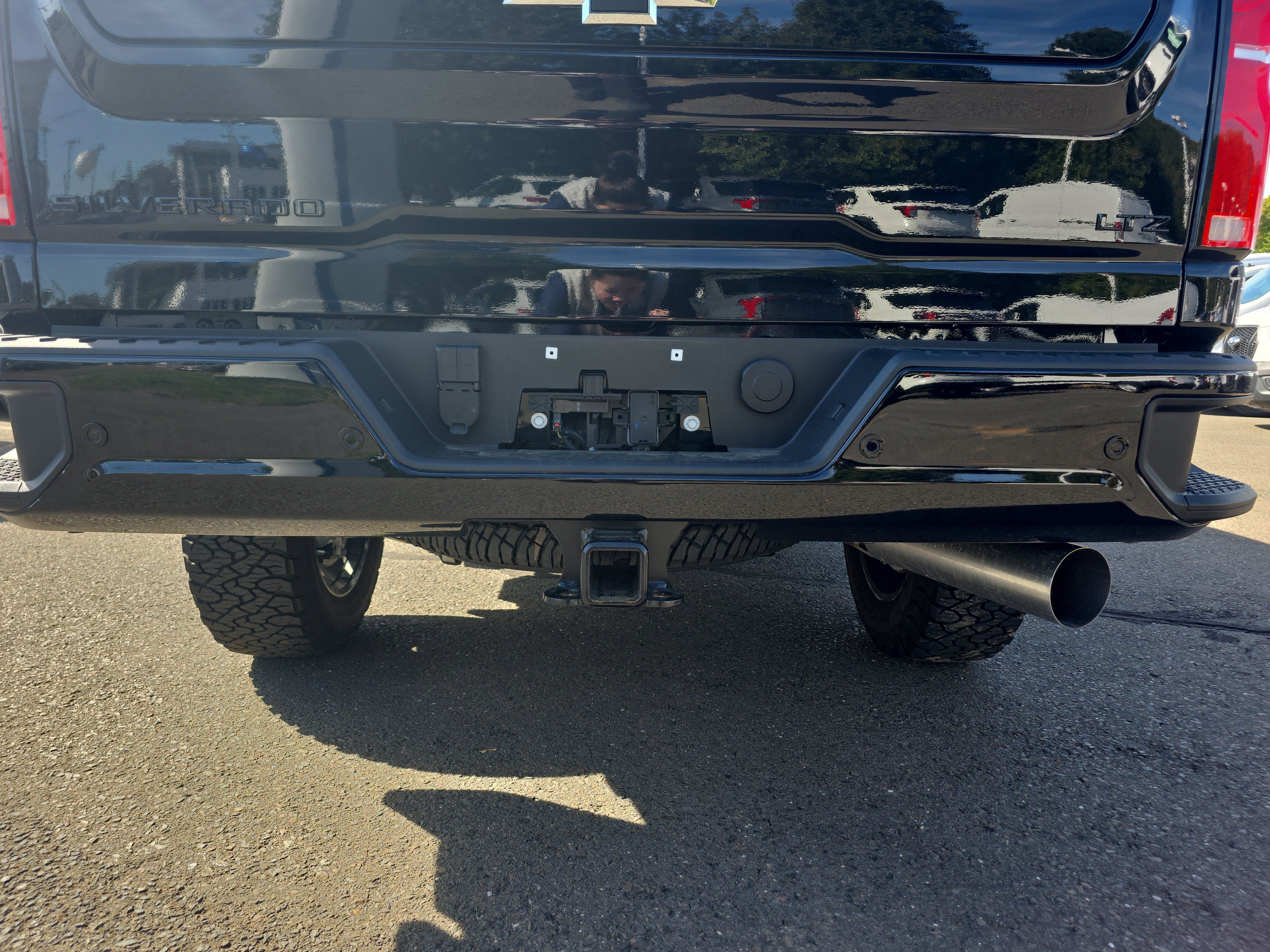 Used 2025 Chevrolet Silverado 3500 LTZ w/ LTZ Plus Package image 17