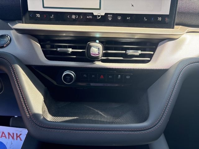 Certified 2025 Ford Explorer Active image 9