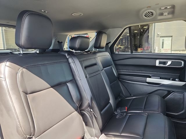 Certified 2023 Ford Explorer XLT w/ Equipment Group 202A AWD/4WD image 29