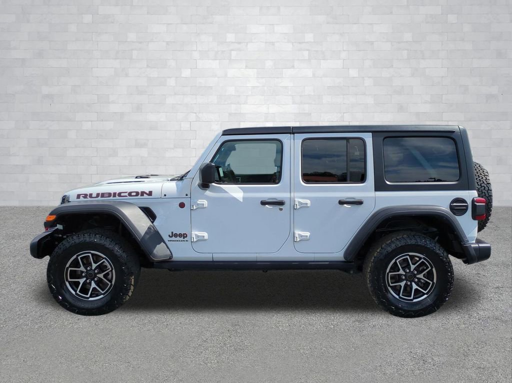 Used 2024 Jeep Wrangler Unlimited Rubicon image 2
