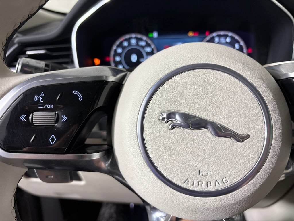 Used 2021 Jaguar F-PACE S AWD/4WD image 23