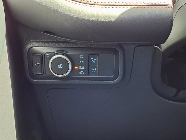 Certified 2025 Ford Explorer ST AWD/4WD image 20