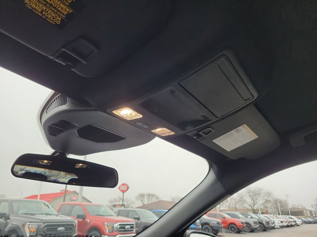 Certified 2025 Ford Escape ST-Line AWD/4WD image 30