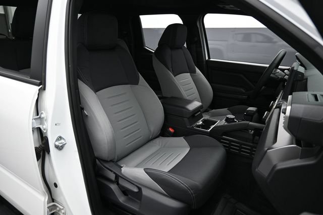 Used 2025 Toyota Tacoma TRD Sport AWD/4WD image 27