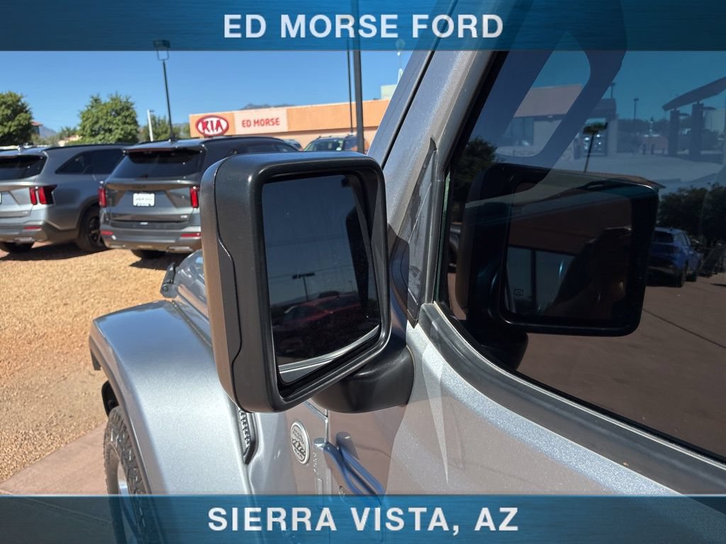 Used 2020 Jeep Wrangler Unlimited Sahara AWD/4WD image 24