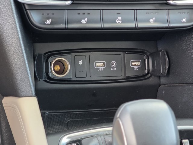 Used 2020 Hyundai Santa Fe Limited FWD image 24